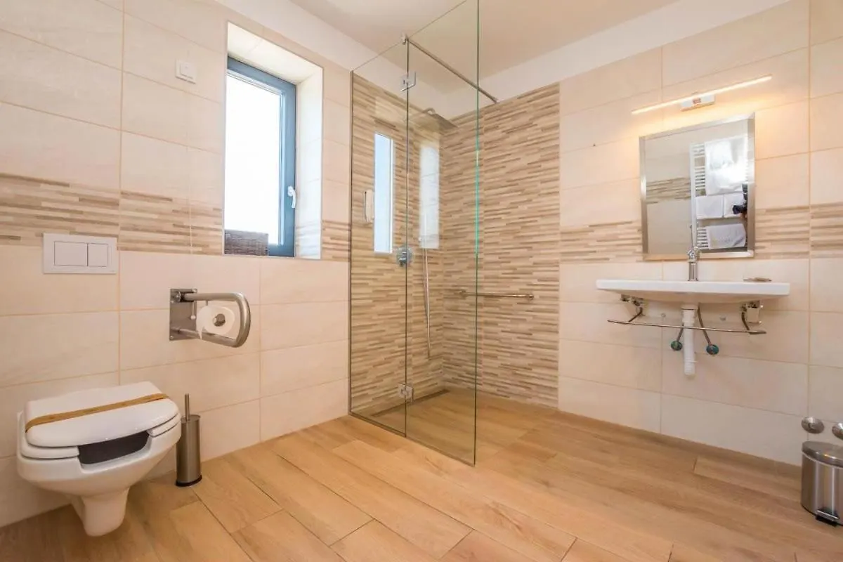 Boutique Hotel Imperial Πόρετς